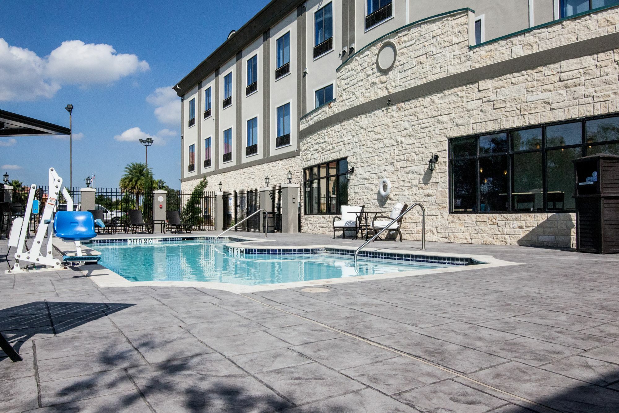 Holiday Inn Express Houston-Alvin By Ihg Eksteriør billede