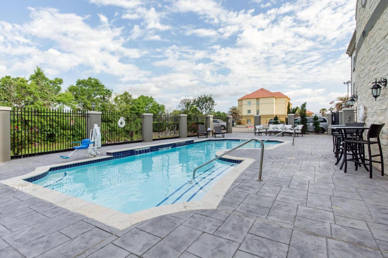 Holiday Inn Express Houston-Alvin By Ihg Eksteriør billede